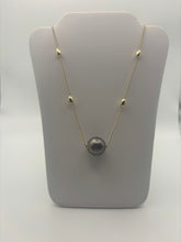 Load image into Gallery viewer, Single floating pearl
