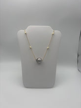 Load image into Gallery viewer, Single floating pearl
